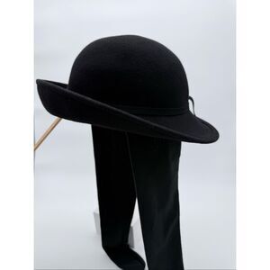 Vintage Black Wool Cloche Hat w/ Back Ribbon Ties | 1990s Y2K Women’s Felt Hat
